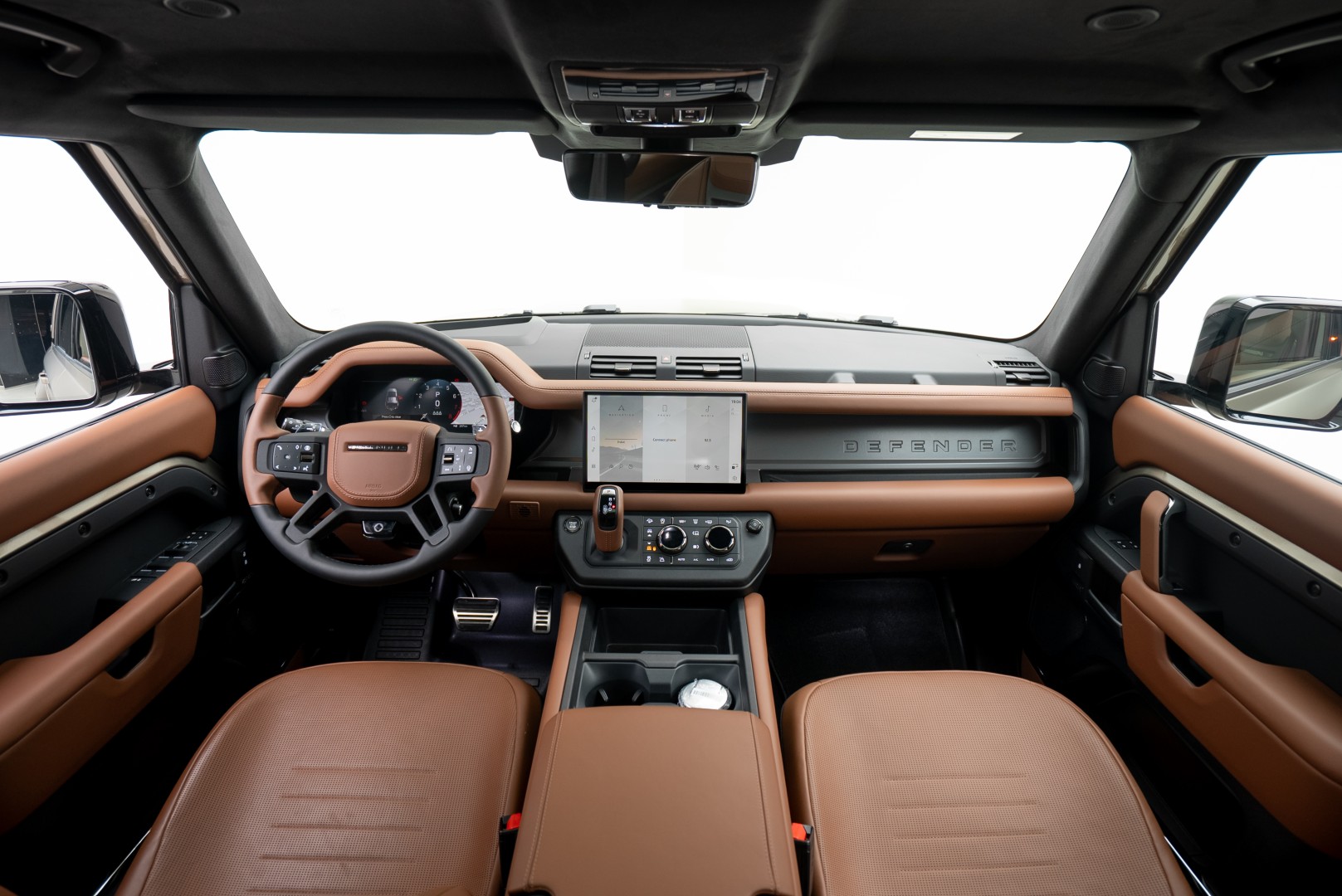 2025 LAND ROVER DEFENDER P635 OCTA | GCC 5 YEARS WARRANTY | 635 HP | HIGH SPEC 